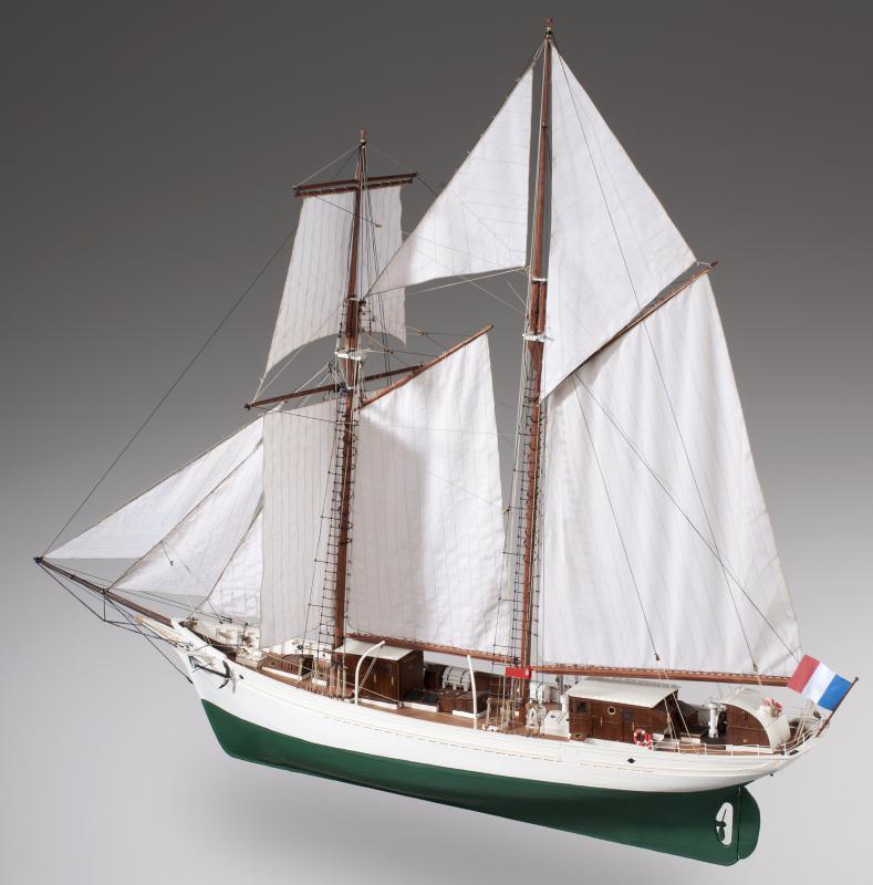 French Navy Schooner wooden model ship kit by Dusek